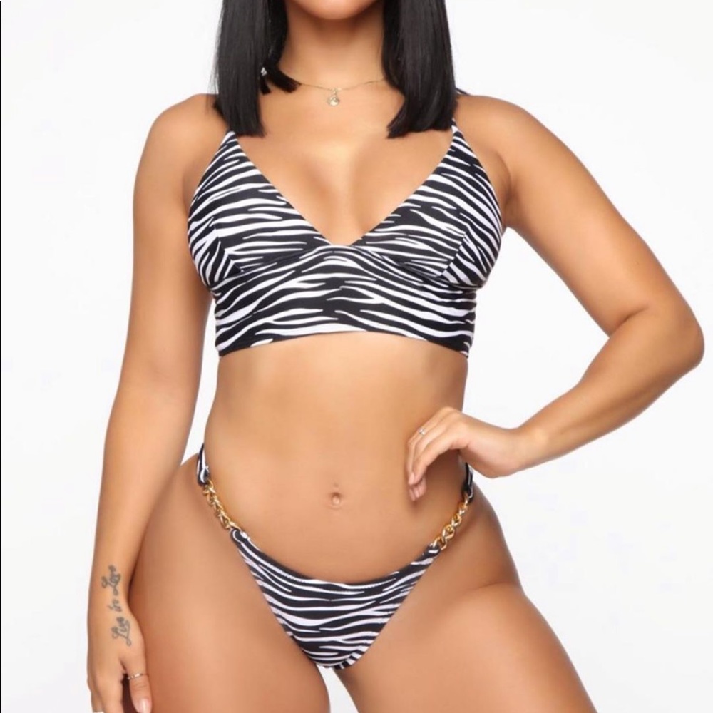 Swimsuit bikini 👙FASHION NOVA